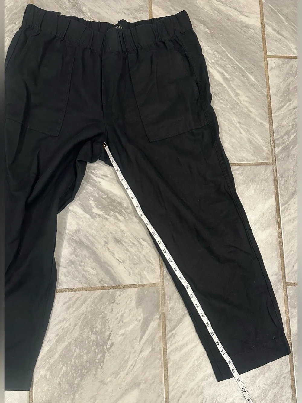 NWT Banana Republic Womens Black Tapered Crop Pants Pockets Linen Blend Size L